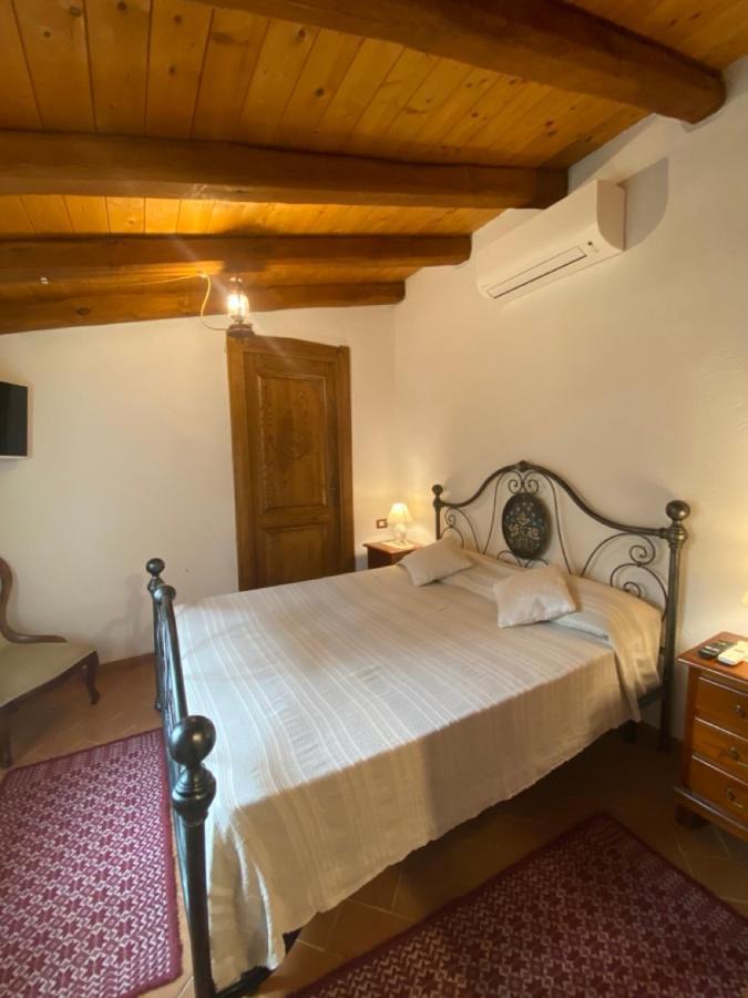 Su Lidone Appartement Ozieri Buitenkant foto