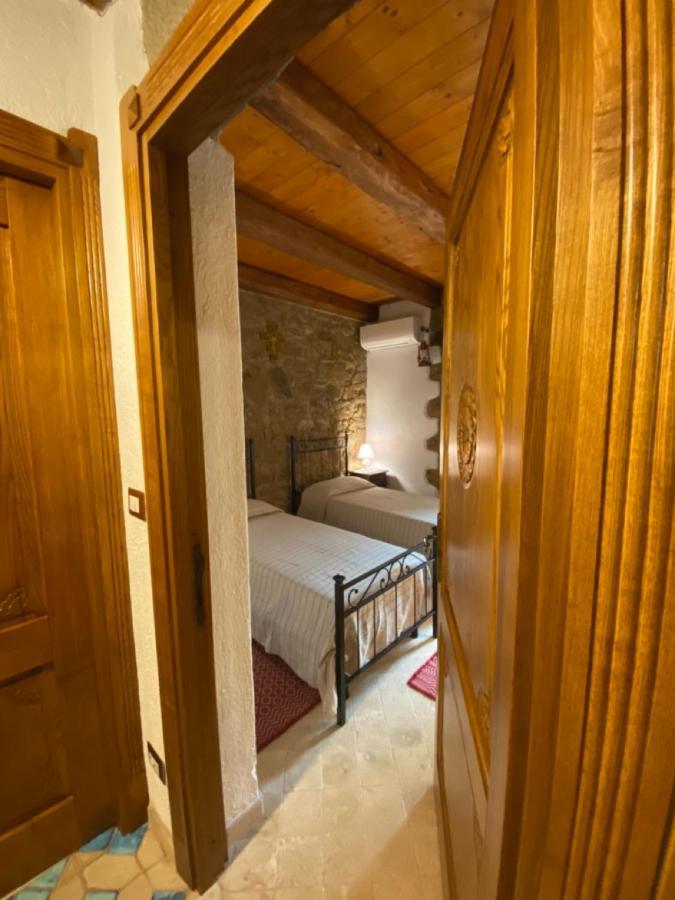 Su Lidone Appartement Ozieri Buitenkant foto